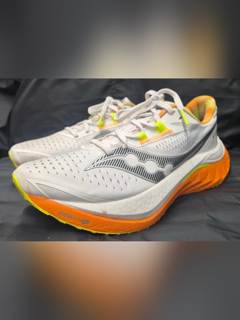 Men's Saucony Endorphin Speed 4 "White/Peel" (S20940-30) Sz. 9